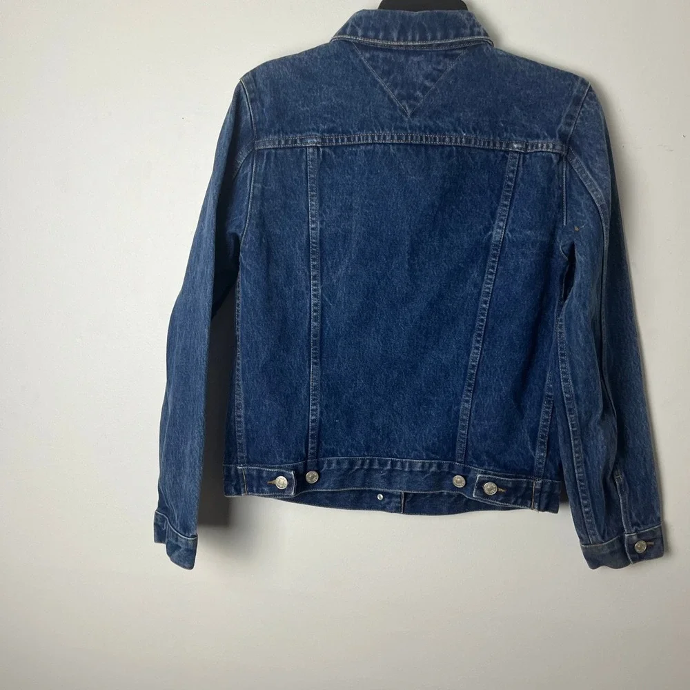 Tommy Hilfiger sizing reminder